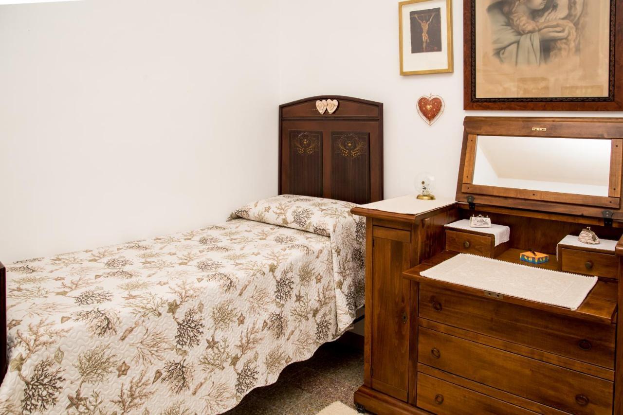 Casa Giglio Bed and Breakfast Alghero Buitenkant foto